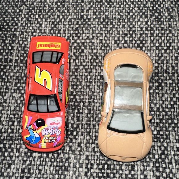 Mitsubishi Eclipse Outdoor Adventure Dora Hot Wheels 1:60 Diecast Loose & Extra - Picture 7 of 8